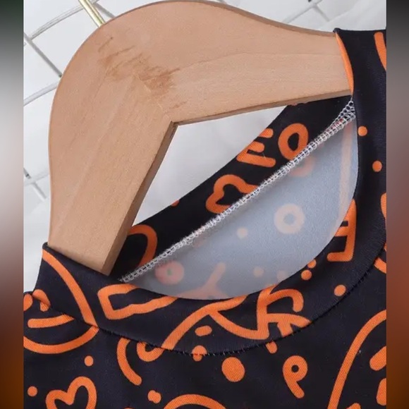 🧡 Spooky Chic Girls' Halloween Boo Dress Long Sleeve, Round Neck NWT CLEARANCE - Picture 3 of 4